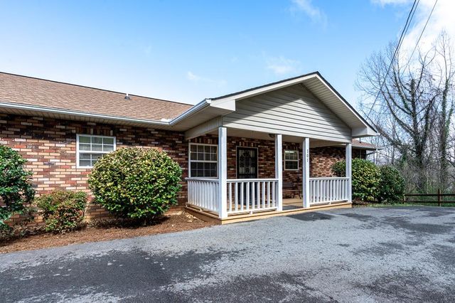 101 Dillard Street, Murphy, NC 28906