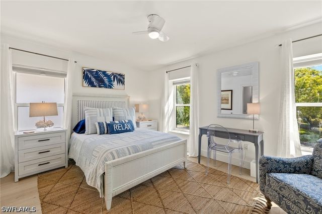 1060 6th ST S 1060, Naples, FL 34102
