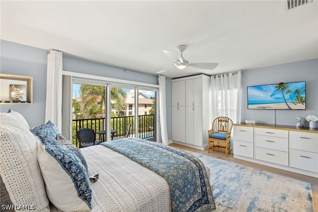 1060 6th ST S 1060, Naples, FL 34102