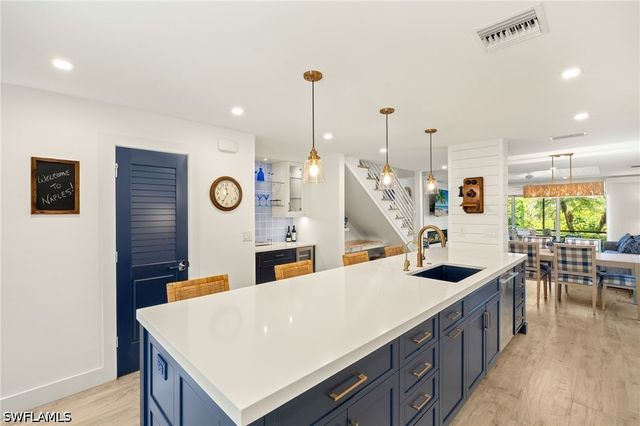 1060 6th ST S 1060, Naples, FL 34102