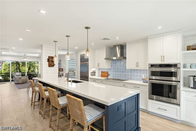 1060 6th ST S 1060, Naples, FL 34102
