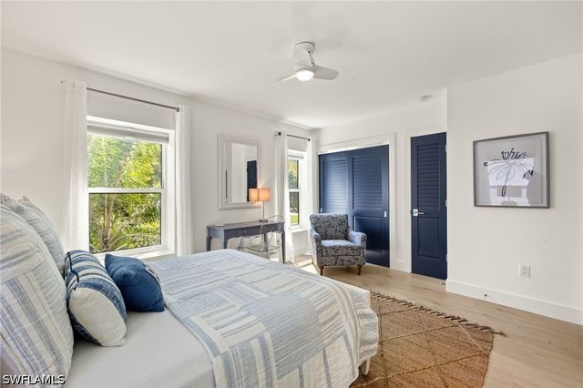1060 6th ST S 1060, Naples, FL 34102
