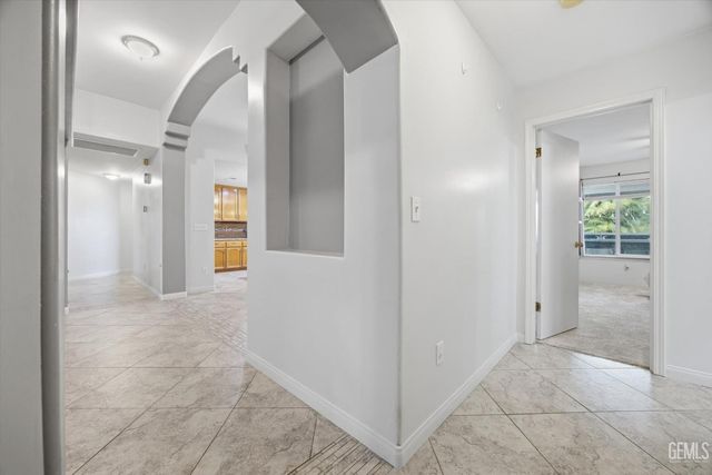 3915 Pescara Street, Bakersfield, CA 93308