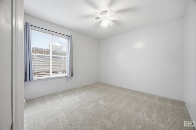 3915 Pescara Street, Bakersfield, CA 93308