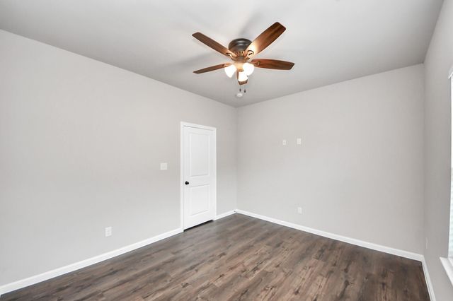 314 Carlos Leal Drive, Dayton, TX 77535