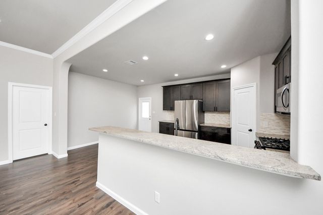 314 Carlos Leal Drive, Dayton, TX 77535