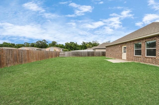 314 Carlos Leal Drive, Dayton, TX 77535