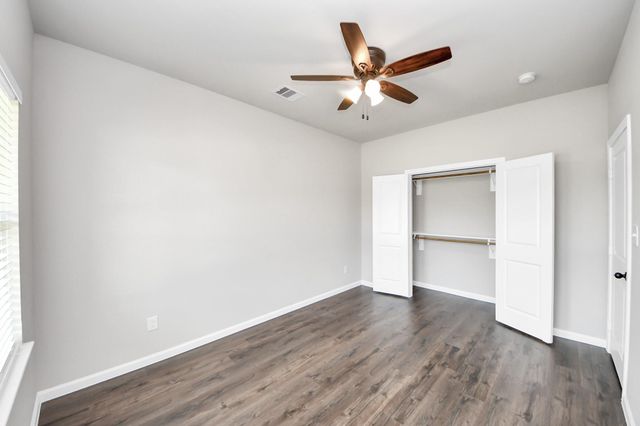 314 Carlos Leal Drive, Dayton, TX 77535