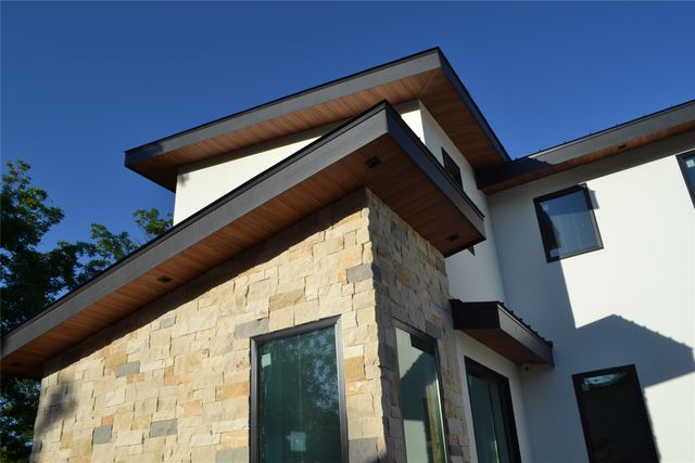 9003 King Air Drive, Granbury, TX 76049