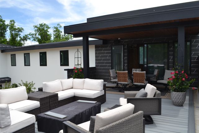 9003 King Air Drive, Granbury, TX 76049