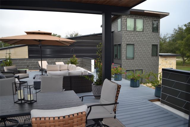 9003 King Air Drive, Granbury, TX 76049