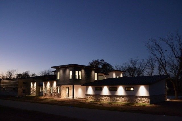 9003 King Air Drive, Granbury, TX 76049