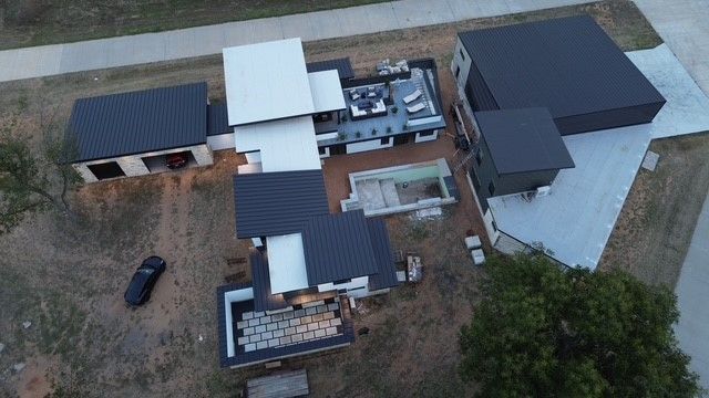 9003 King Air Drive, Granbury, TX 76049