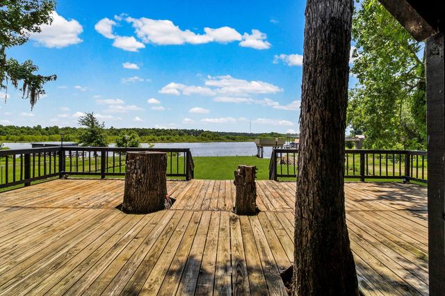 344 Birch Drive, Onalaska, TX 77360