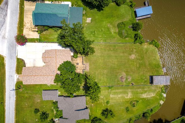 344 Birch Drive, Onalaska, TX 77360
