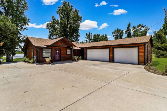 344 Birch Drive, Onalaska, TX 77360
