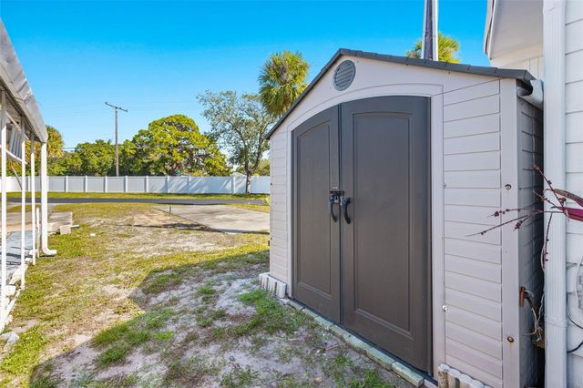 4851 W GANDY BOULEVARD B2L25, Tampa, FL 33611