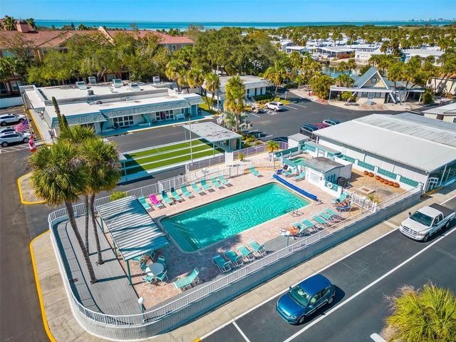 4851 W GANDY BOULEVARD B2L25, Tampa, FL 33611