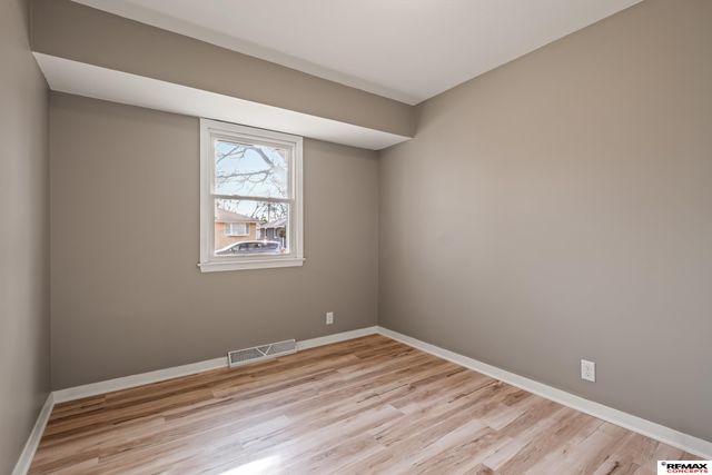 4320 W Street, Lincoln, NE 68503