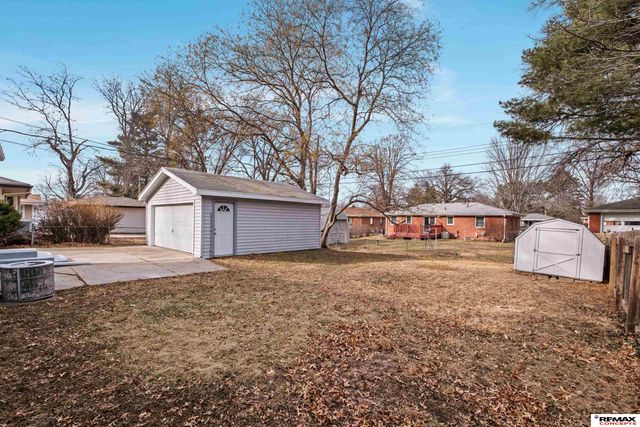 4320 W Street, Lincoln, NE 68503