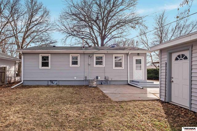 4320 W Street, Lincoln, NE 68503