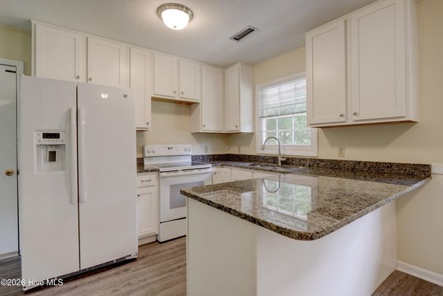 4010 Lake Avenue, Wilmington, NC 28403