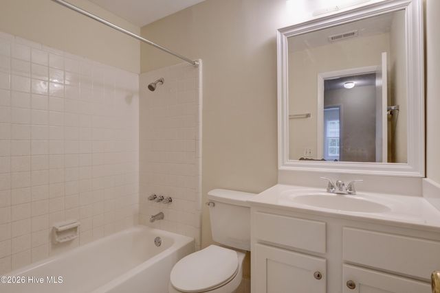4010 Lake Avenue, Wilmington, NC 28403