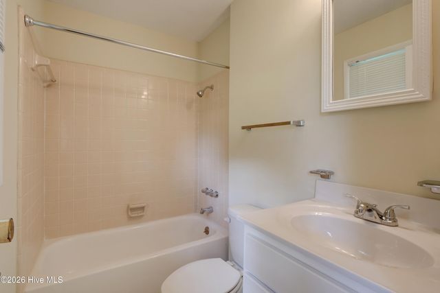 4010 Lake Avenue, Wilmington, NC 28403