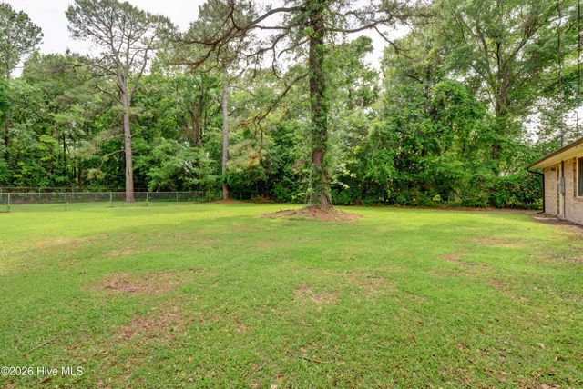 4010 Lake Avenue, Wilmington, NC 28403