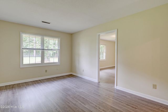 4010 Lake Avenue, Wilmington, NC 28403