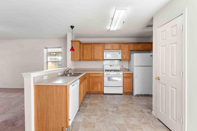 280 Strawn, Kyle, TX 78640