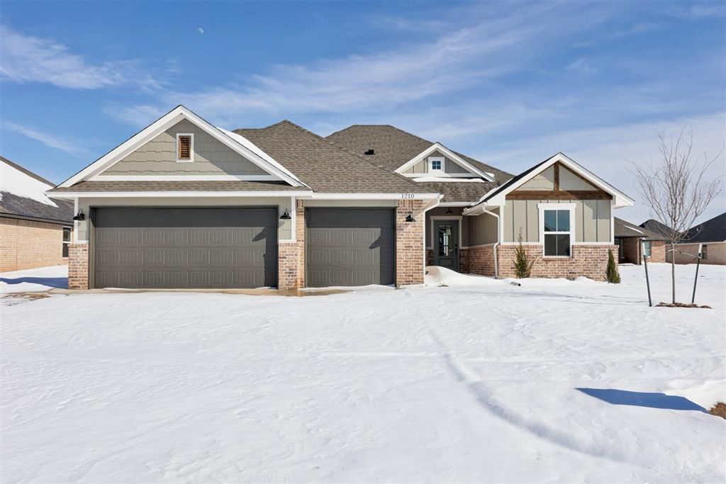 1210 Tawny Hills Road, Piedmont, OK 73078