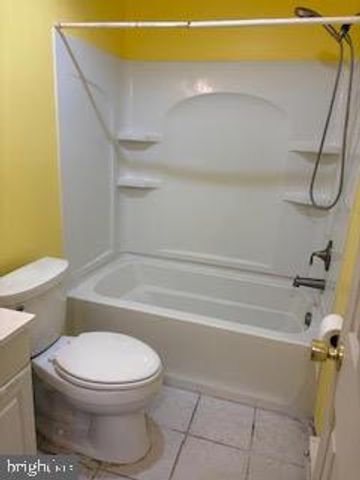 205 PARKRIDGE DR, Perkasie, PA 18944