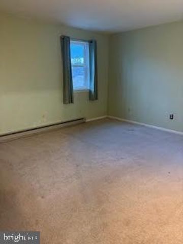 205 PARKRIDGE DR, Perkasie, PA 18944