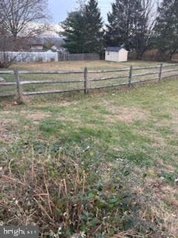 205 PARKRIDGE DR, Perkasie, PA 18944