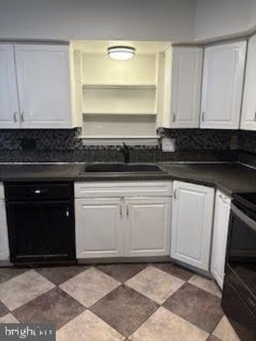 205 PARKRIDGE DR, Perkasie, PA 18944