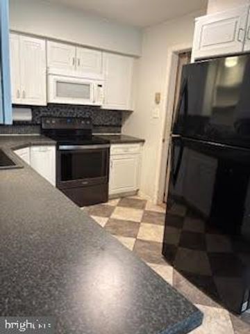 205 PARKRIDGE DR, Perkasie, PA 18944