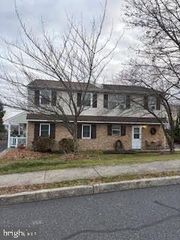 205 PARKRIDGE DR, Perkasie, PA 18944