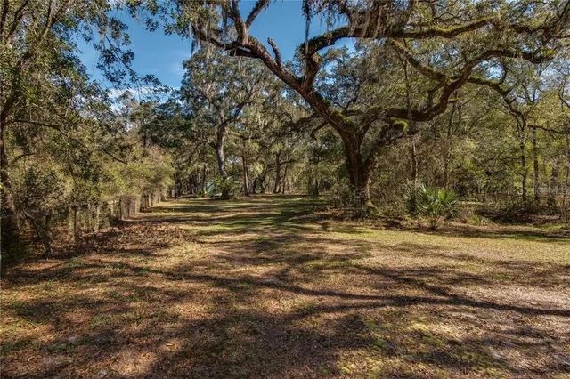 63 LAKE WOOD CIRCLE, Ocala, FL 34482