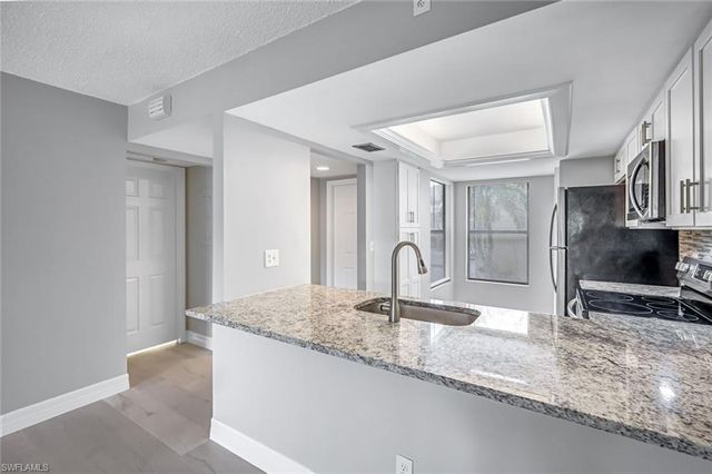 15206 Parkside DR 102, Fort Myers, FL 33908