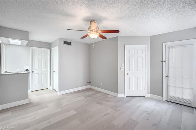 15206 Parkside DR 102, Fort Myers, FL 33908
