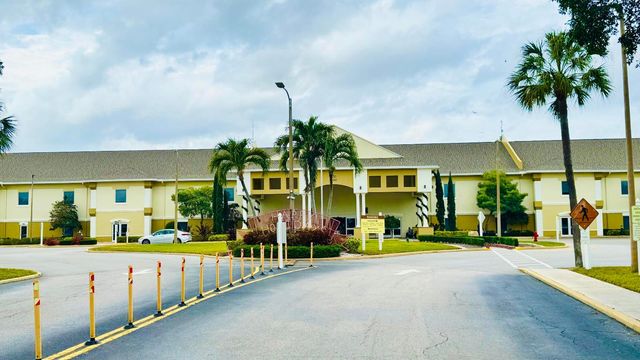 164 Kent J, West Palm Beach, FL 33417