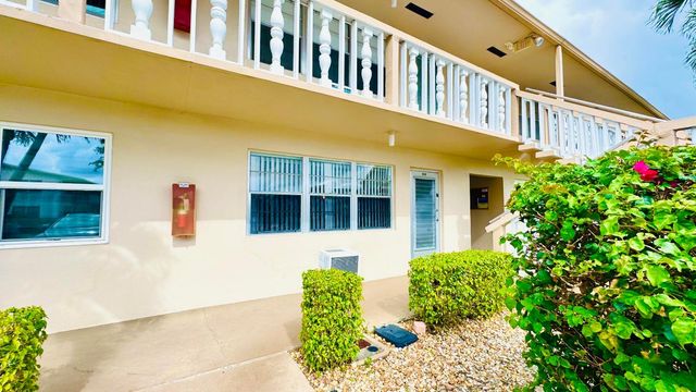 164 Kent J, West Palm Beach, FL 33417