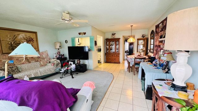 164 Kent J, West Palm Beach, FL 33417