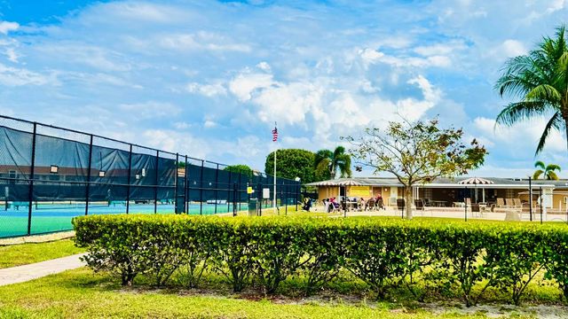 164 Kent J, West Palm Beach, FL 33417