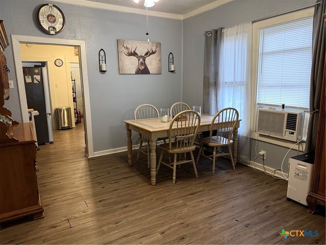 311 W Clayton Street, Cuero, TX 77954