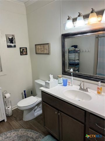 311 W Clayton Street, Cuero, TX 77954