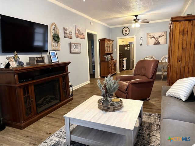 311 W Clayton Street, Cuero, TX 77954