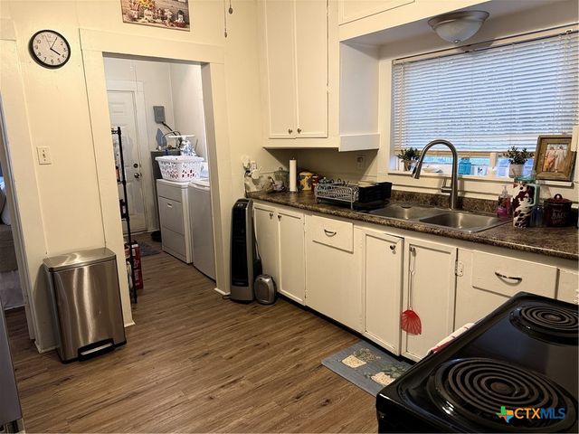 311 W Clayton Street, Cuero, TX 77954