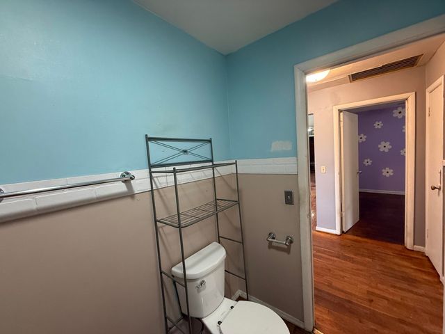 906 S ALLEN ST, Centralia, MO 65240